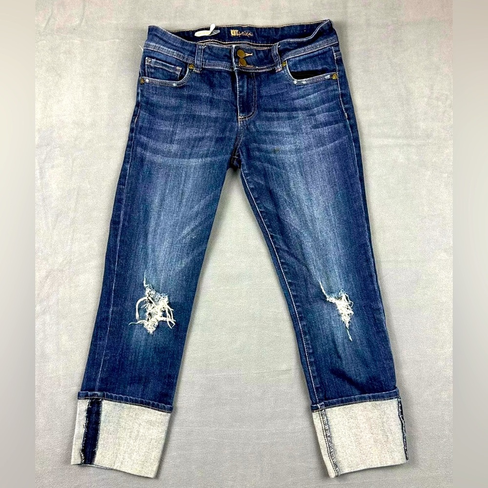 Kut from the Kloth Women’s Capri’s, Cameron Straight Leg Capri’s Size 4